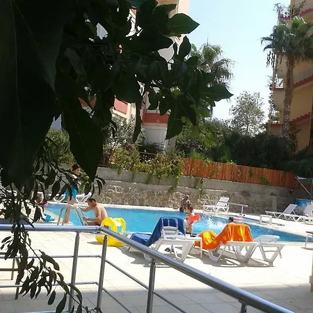 Yucesan Aparthotel